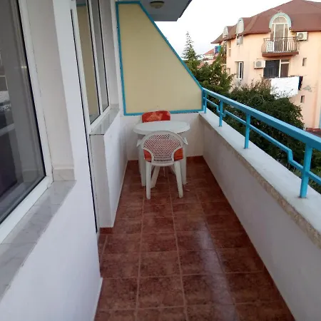 بيت ضيافة Nelly *