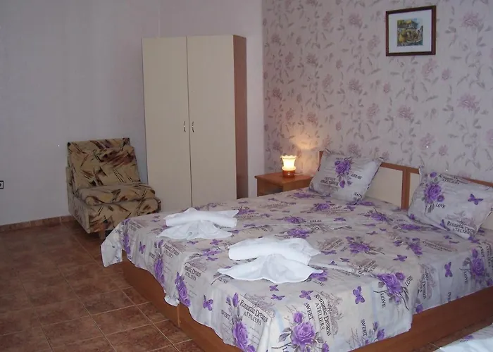 Nelly Casa de hóspedes Ravda