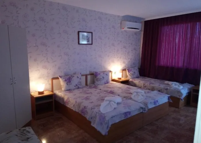 Nelly Casa de hóspedes *